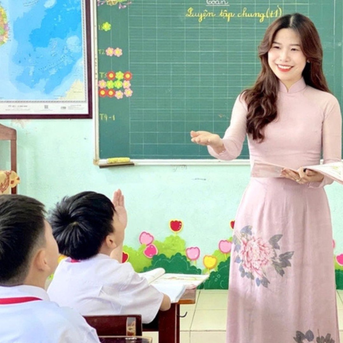 Vietnam's Education Ministry Directs End to Score and Top Student Quotas for Teachers