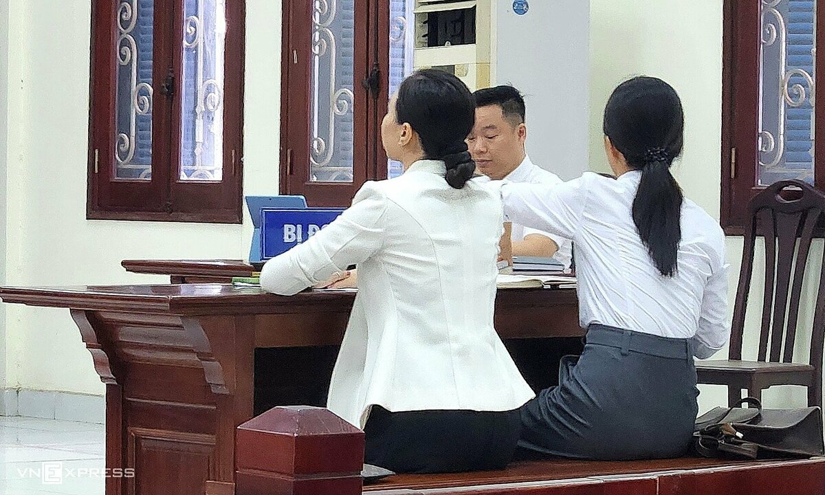 Widower Sues Ex-Girlfriend for $191,000 Apartment Payment