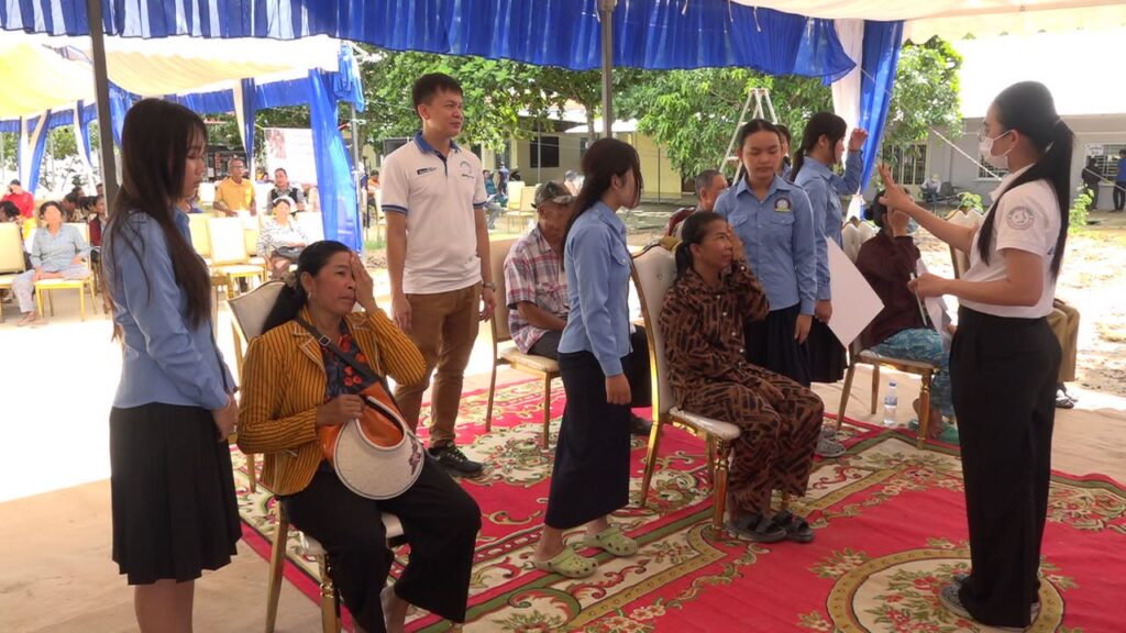 Phnom Penh Hospital Conducts Free Eye Screenings, Surgeries in Takeo