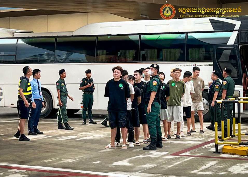 Cambodia Deports 162 Chinese Nationals Over Online Scam Involvement