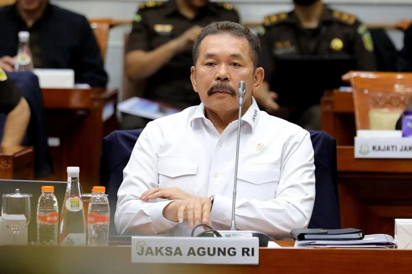 Attorney General's Assertiveness Crucial for Public Trust