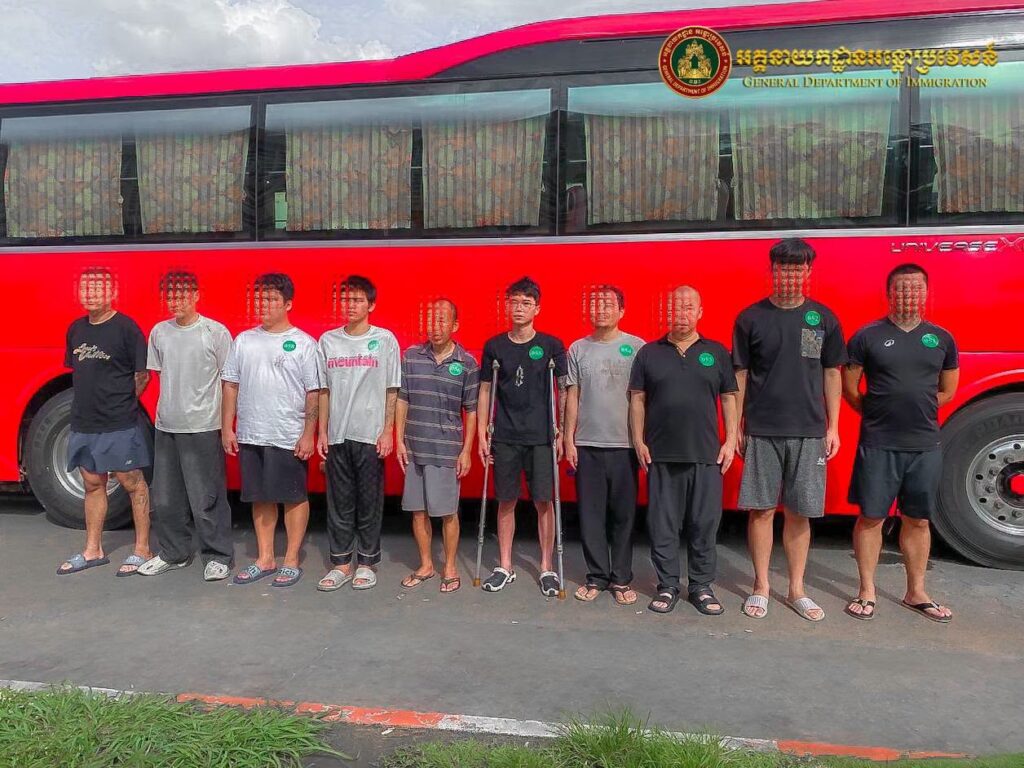 Cambodia Deports 165 Chinese Nationals for Scams and Other Offenses