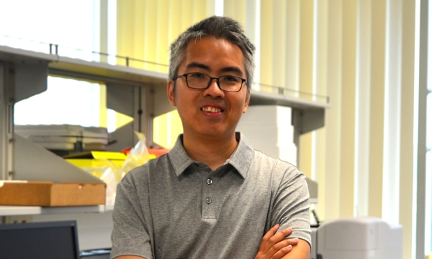 ベトナムの科学者がワクチン保存研究で名誉ある米国の助成金を獲得 ダオ・ミン・フイ氏は、冷たい飲み物を飲みながらの偶然の観察により、凍結融解サイクルを繰り返してワクチンを保存する新しい方法を開発