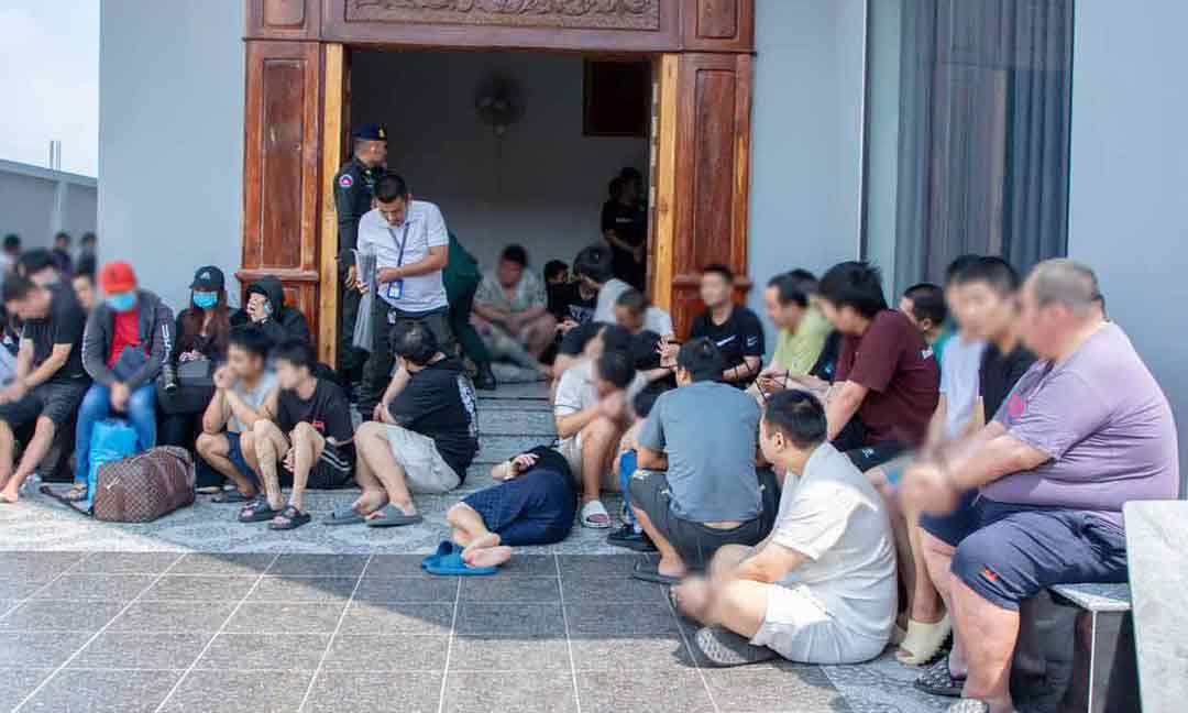 バンテイメンチェイ州、5か月でオンライン詐欺拠点15か所を摘発し4,600人以上を拘束