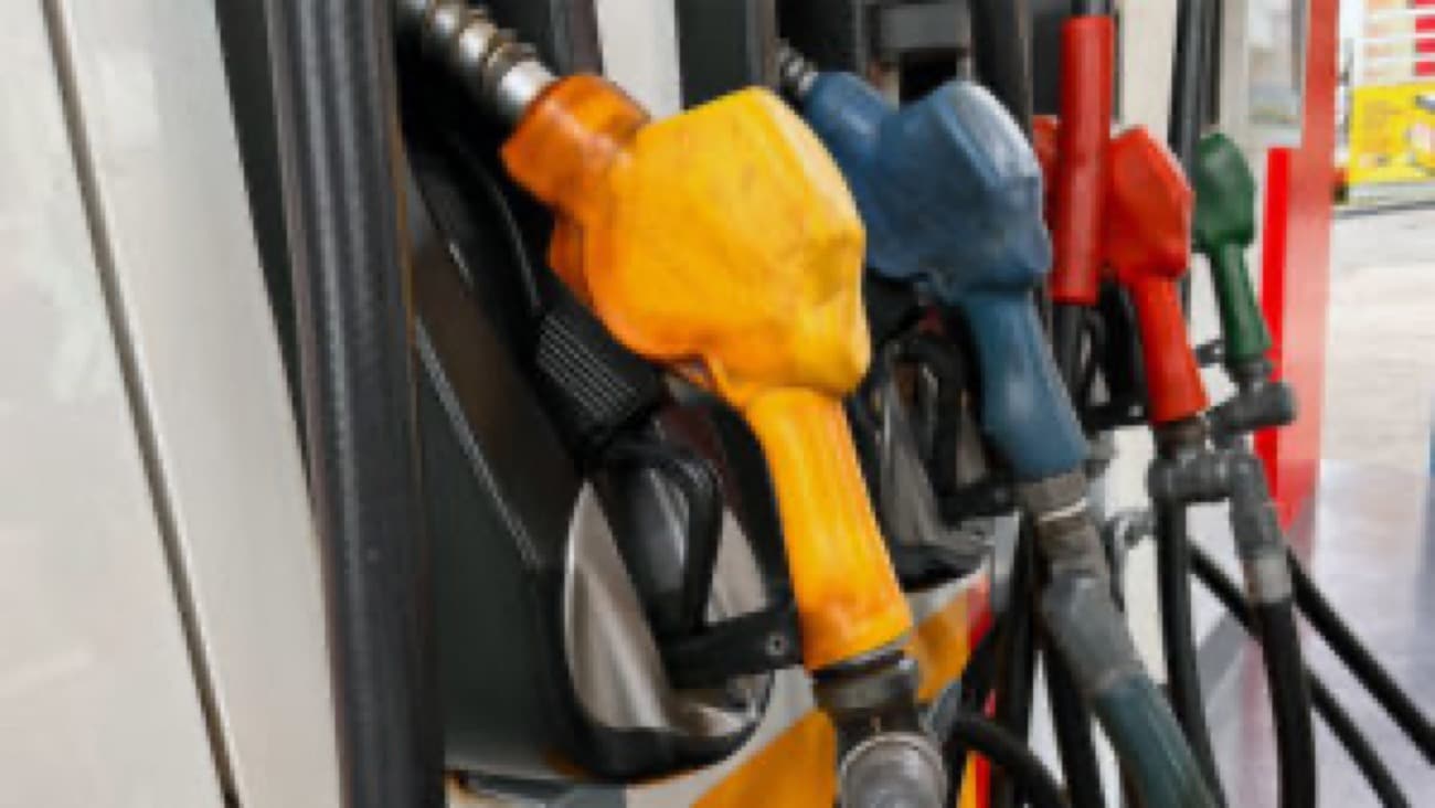 Four Arrested Over Alleged Illegal Petroleum Trading in Payatas
