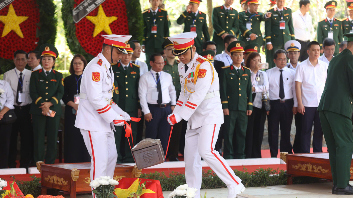 Ho Chi Minh City Completes Burial of 731 Martyrs' Remains, Expands Search