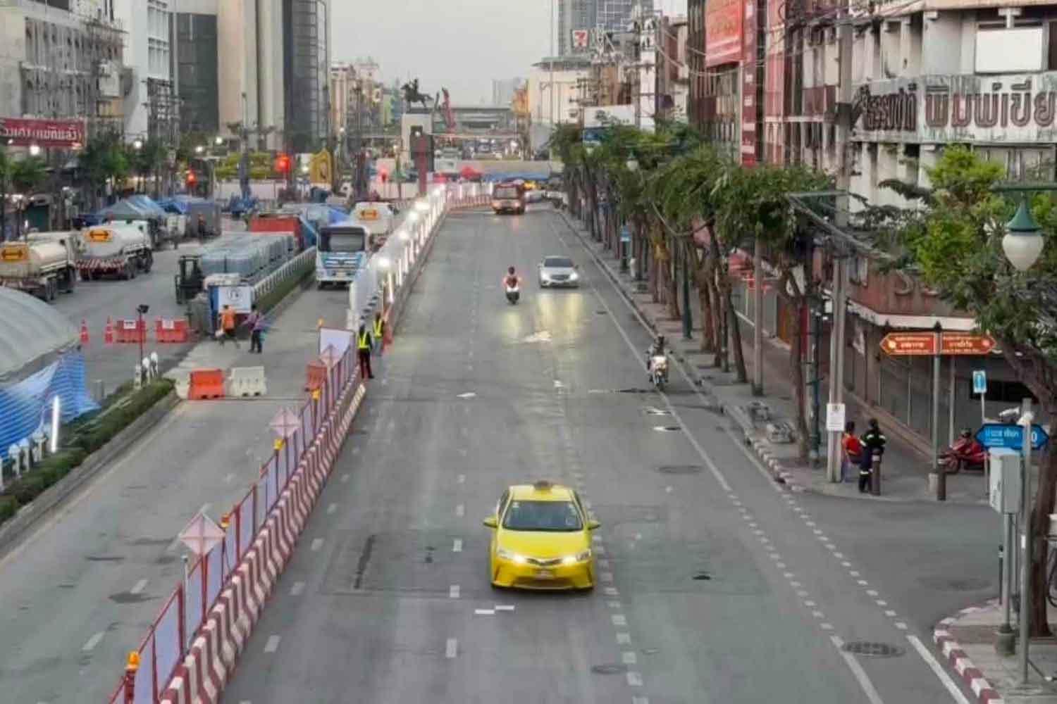 Bangkok Tunnel Leak: Partial Road Reopening Amid Ongoing Repairs