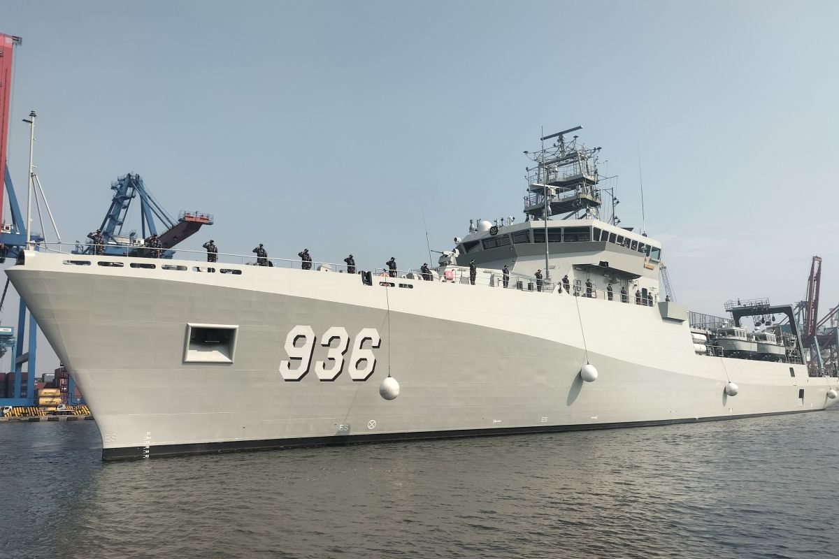 Indonesian Navy welcomes nation's first submarine rescue vessel