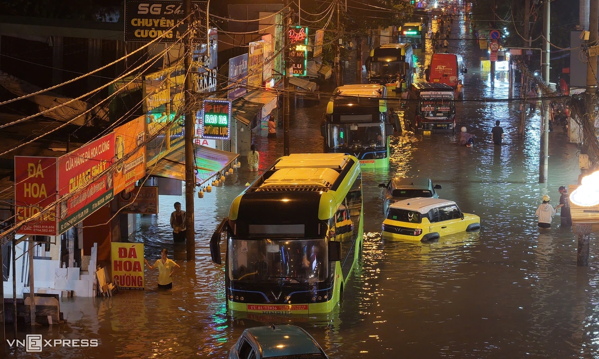 Ho Chi Minh City Faces Continued Flood Risks Through Early October