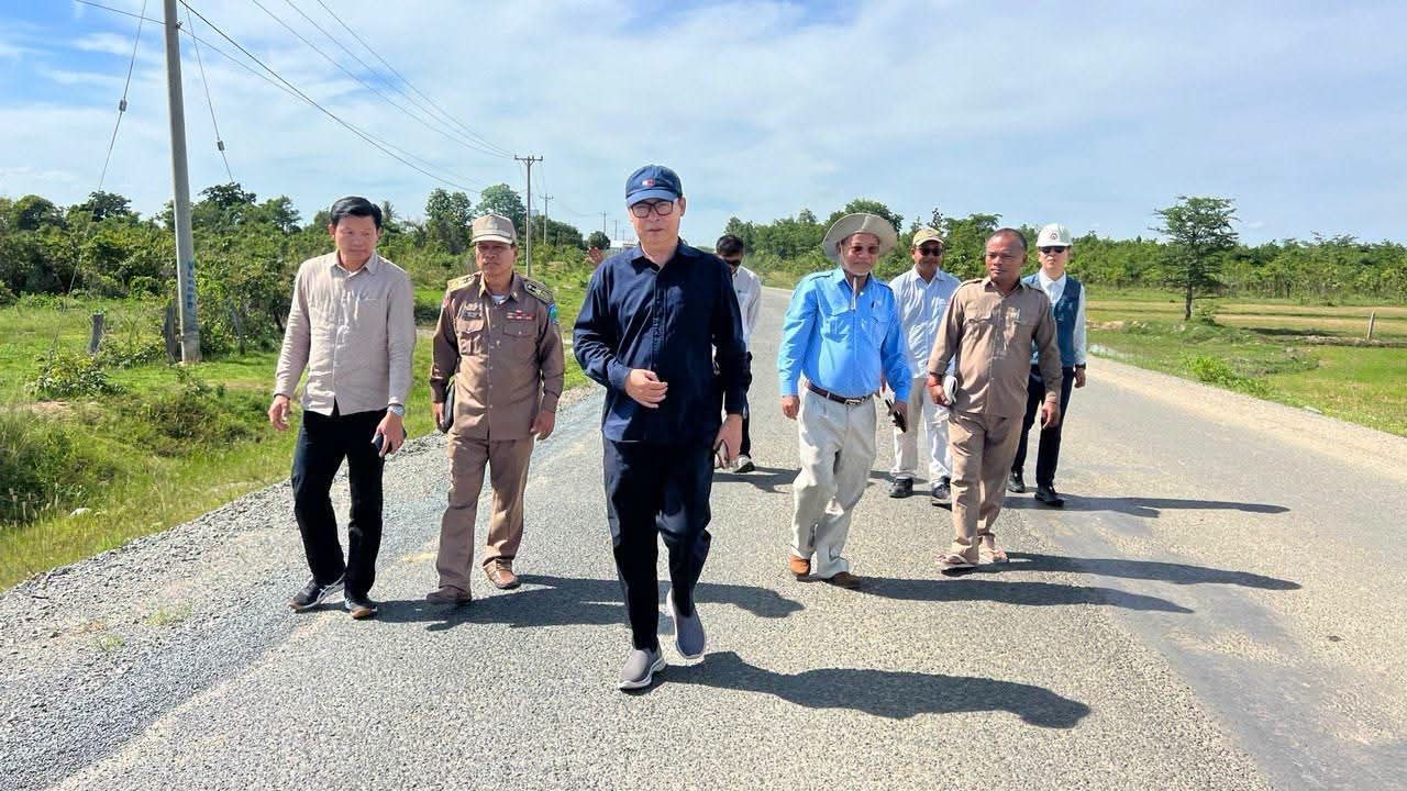 Cambodia Accelerates Infrastructure Development, Inspects Progress on Rural Road Repairs
