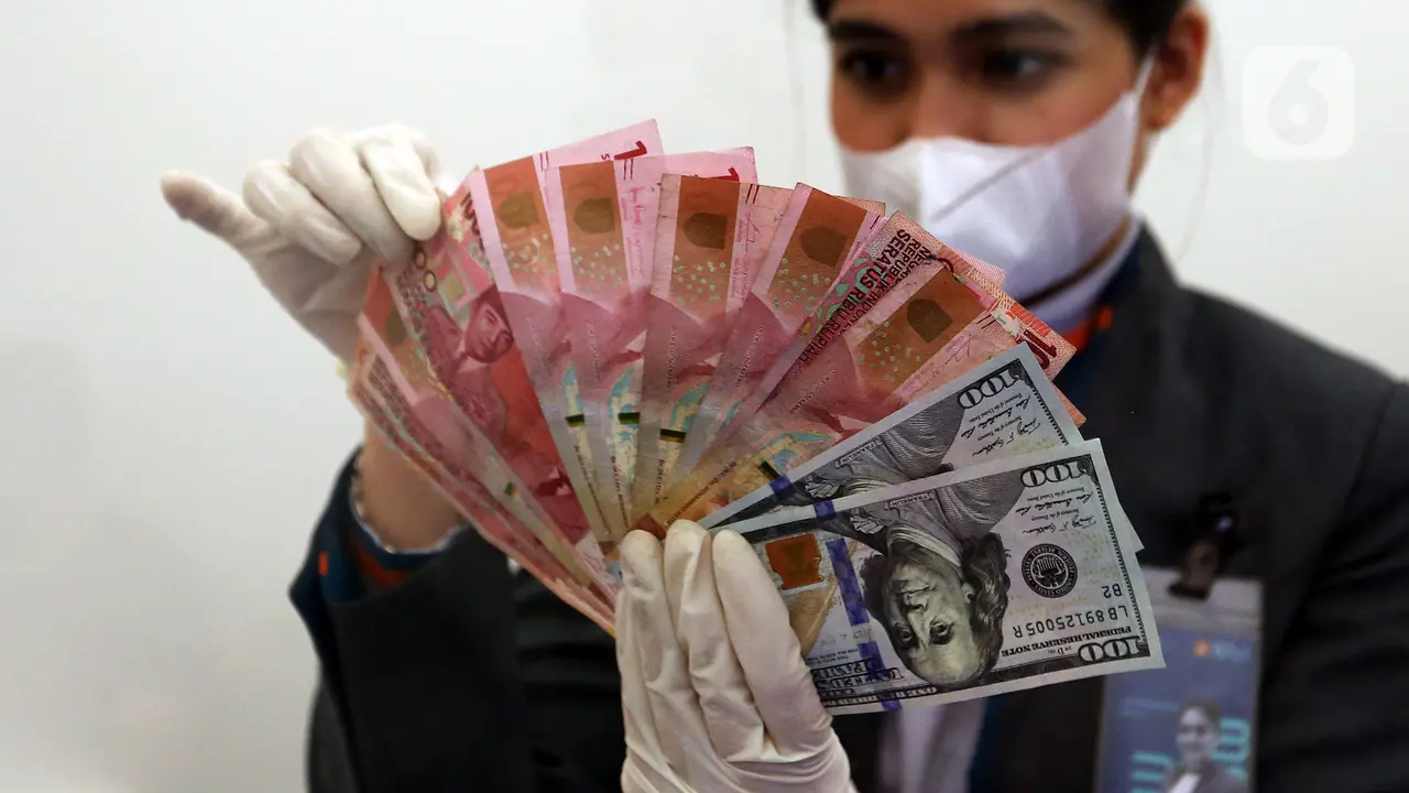 Rupiah Strengthens Past 18,000, Daily Forecast Hinges on Economic Data and Geopolitics