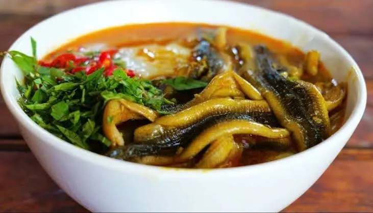 Cua Lo Restaurant Owner Explains $10 Eel Porridge Incident