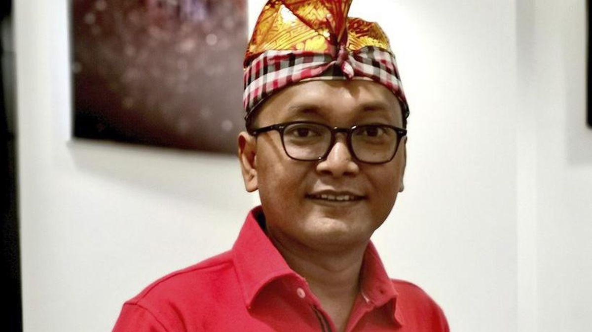 Jokowi's PSI Membership Announcement Met with Calls for Diploma Submission