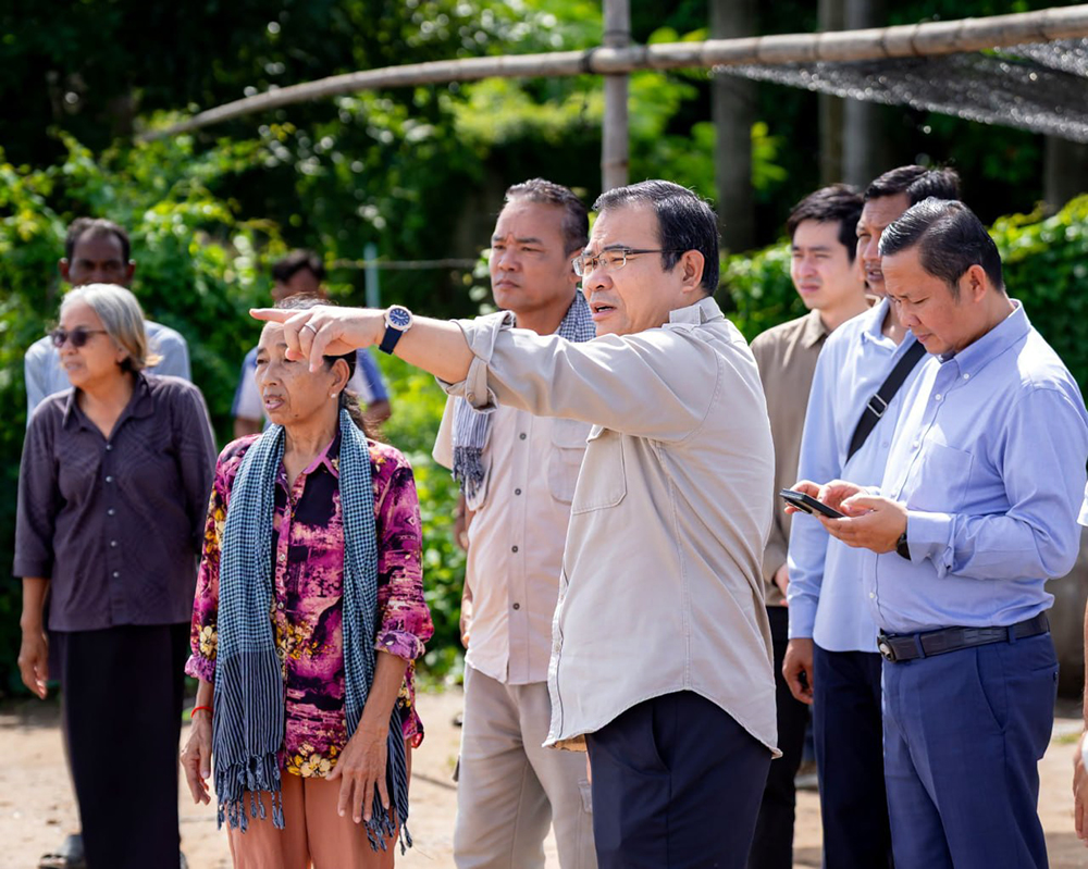 Cambodia Authorities Address Mekong Riverbank Erosion