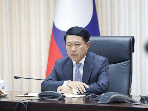Lao, Singaporean PMs Agree to Strengthen Investment and Energy Ties