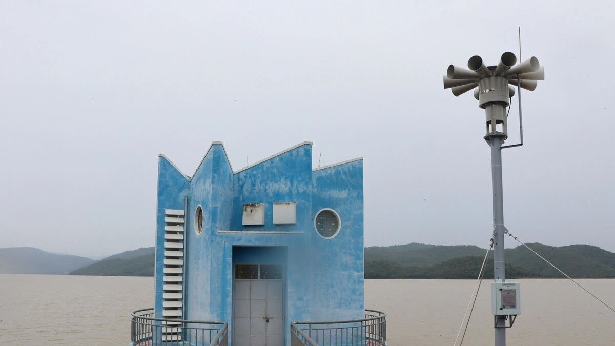 ラムドン省、豪雨に備え貯水池放流へ 洪水リスクに住民警戒