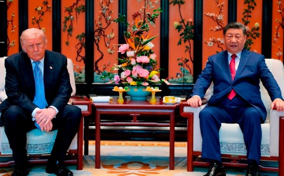 Donald Trump warns Taiwan not to officially declare independence