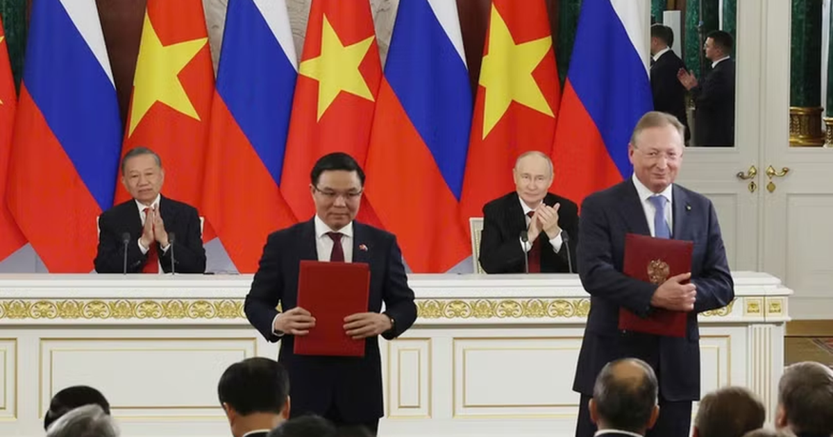 Vietnam and Russia Sign Cooperation Deals in Moscow