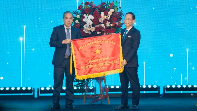 ABBank Receives State Bank Emulation Flag for Innovation and Sustainable Development Efforts