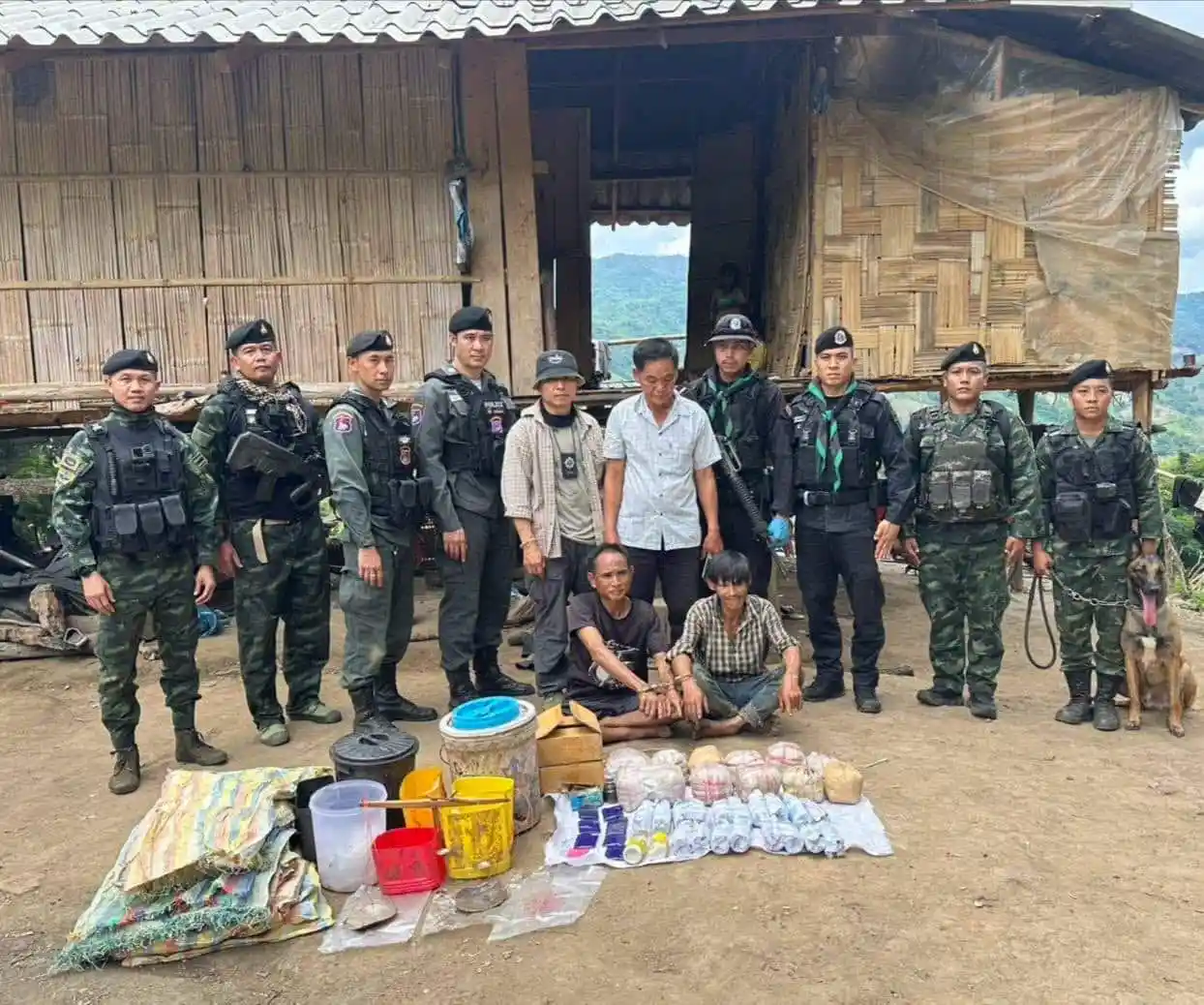 タイ北部で大規模麻薬摘発、ヘロイン・アヘン・メスを押収