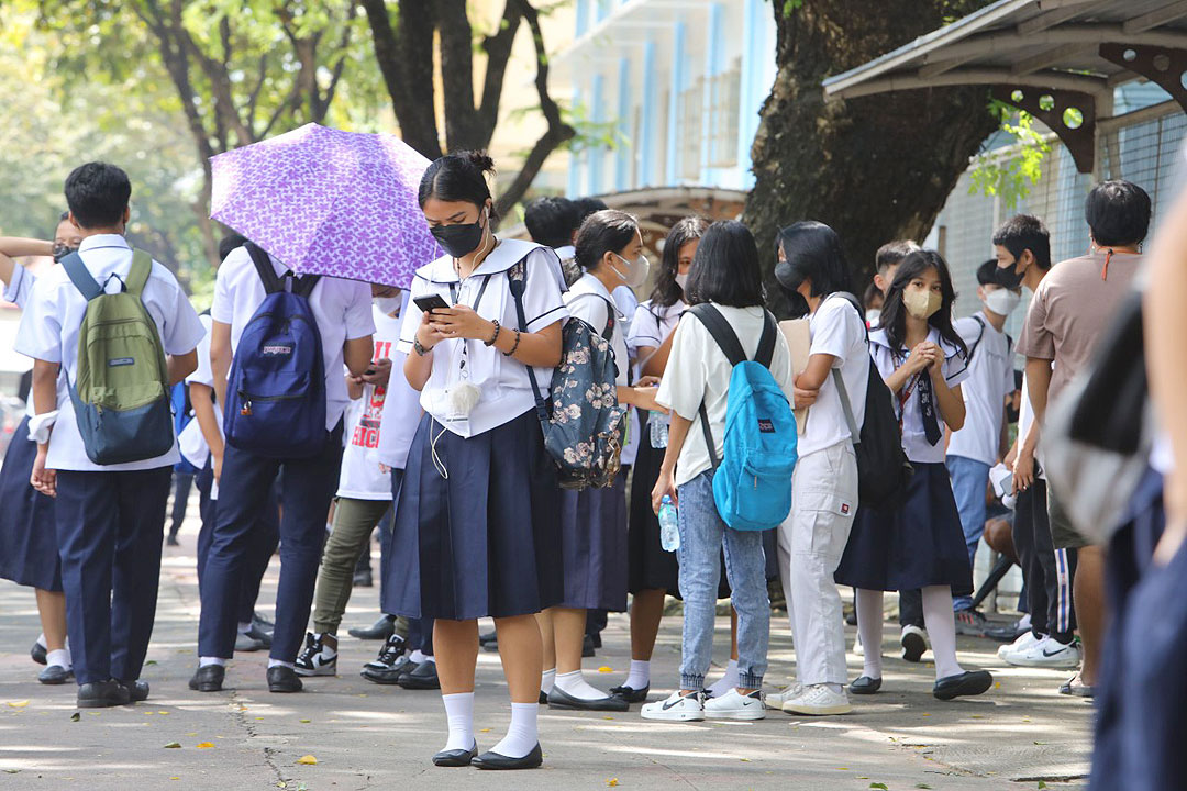 Philippines Emphasizes Schools' Primary Role in Bullying Response
