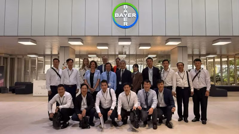 Phu Tho Province Strengthens Cooperation with German Giant Bayer AG
