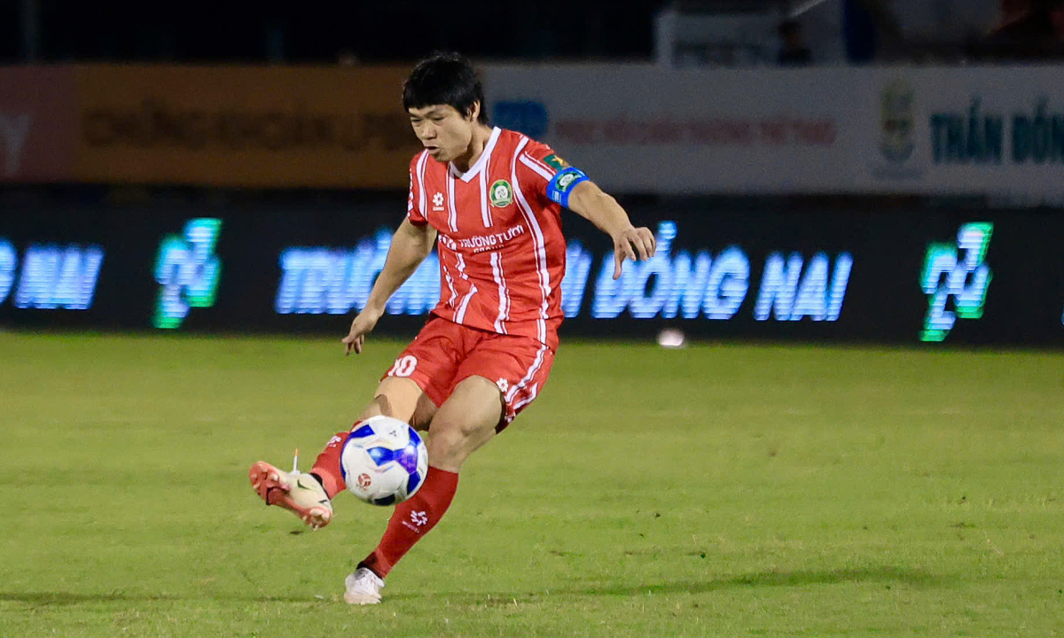 Cong Phuong scores stunning free-kick in comeback, Truong Tuoi Dong Nai nears promotion
