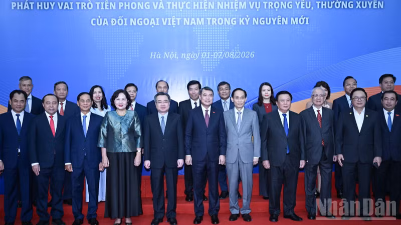 Vietnam Enhances Diplomatic Strategy for New Era, Aiming for 'Qualitative Transformation' in National Development