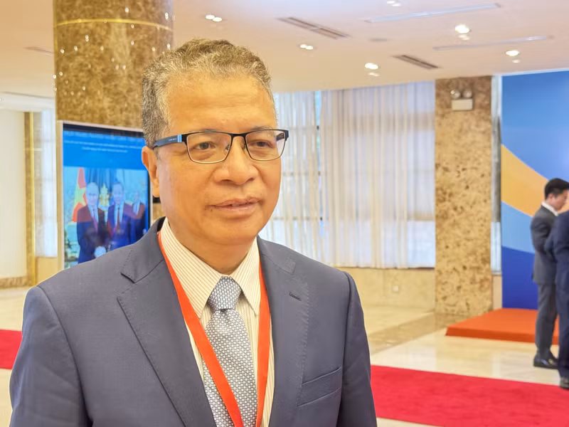 Vietnam's Diplomacy: Forging Strategic Standing in a New Era