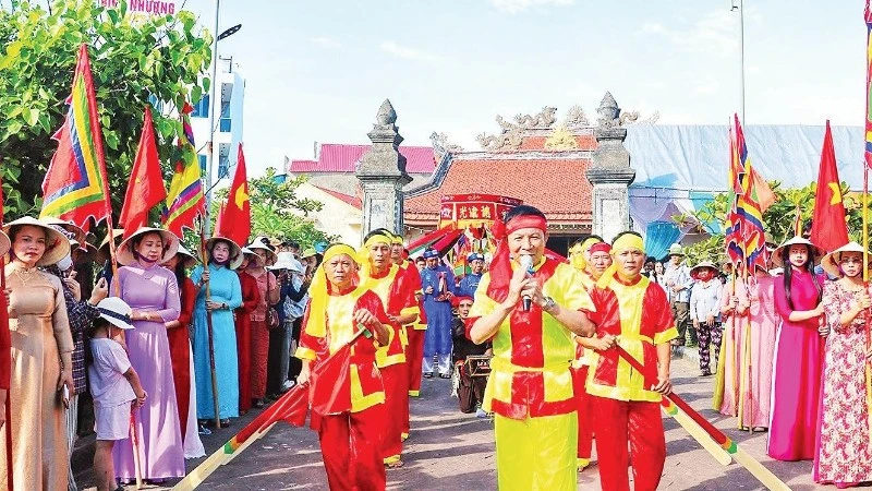 Vietnam Commemorates and Buries 80 Fallen Soldiers and Experts in Laos