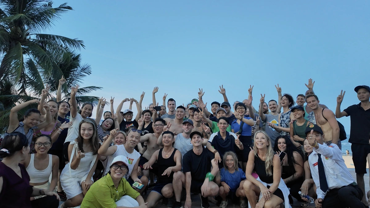 Free Dance Classes on Da Nang Beach: A New Trend for Foreigners