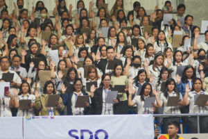 Philippine Senate Vows to Fund New Teacher Hires Amid Zero Budget for 2027