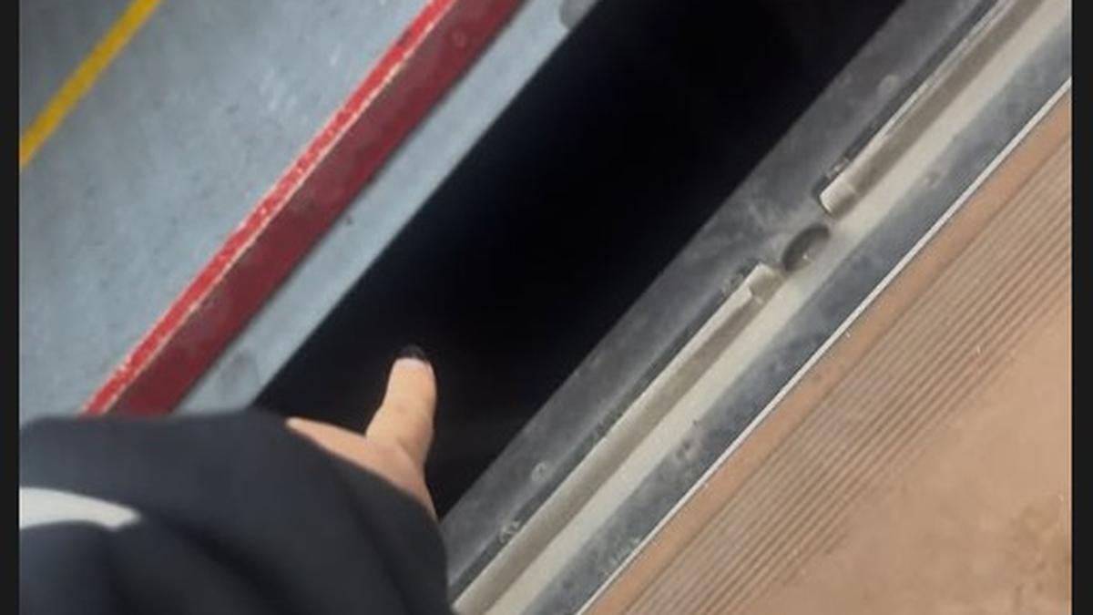 KAI Commuter Investigates Reported Voyeurism at Kebayoran Station
