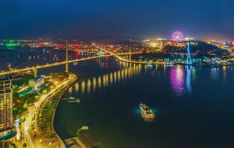 Vietnam's Economy Surges 8.18% in H1 2026, Strategic Shift Needed