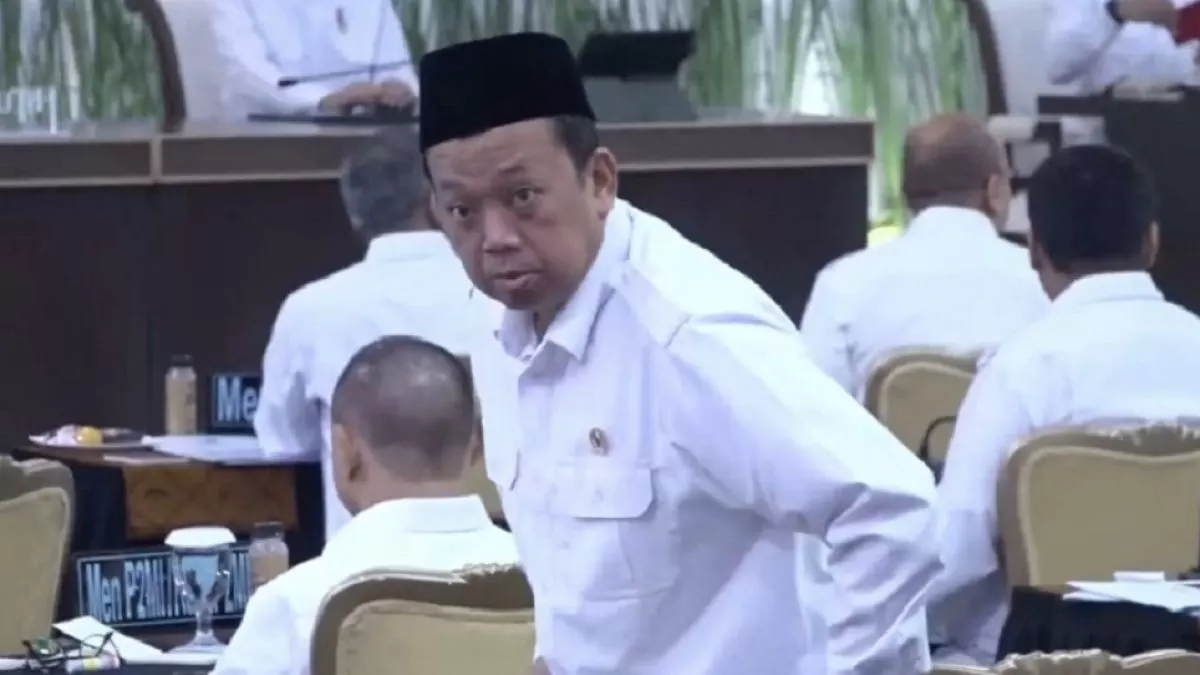 2度欠席のNusron大臣、大統領との内閣会議に出席