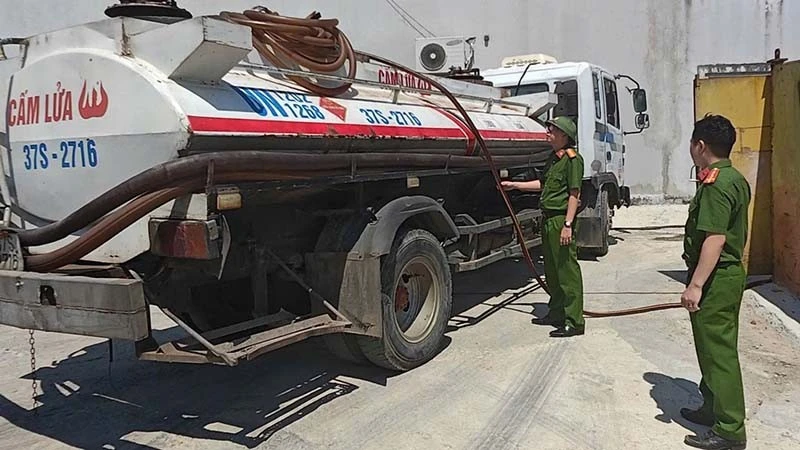 Vietnam Cracks Down on Illegal Fuel Smuggling Amid Fire and Explosion Risks