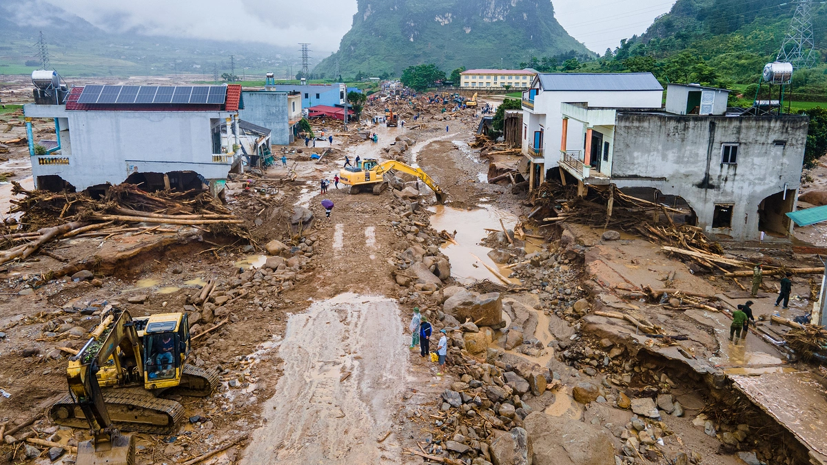 ベトナム北部、鉄砲水で死者6人に 復興へ緊急支援