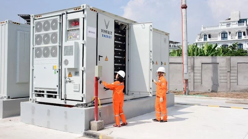 Hanoi Modernizes Power Grid with Large-Scale Battery Storage Systems