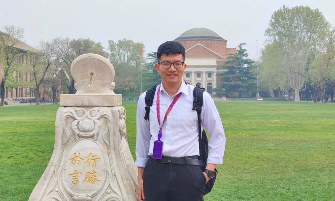From Vietnamese Village Schoolboy to Tsinghua Researcher: Dang Quang Tuan's Remarkable Journey in Mathematics