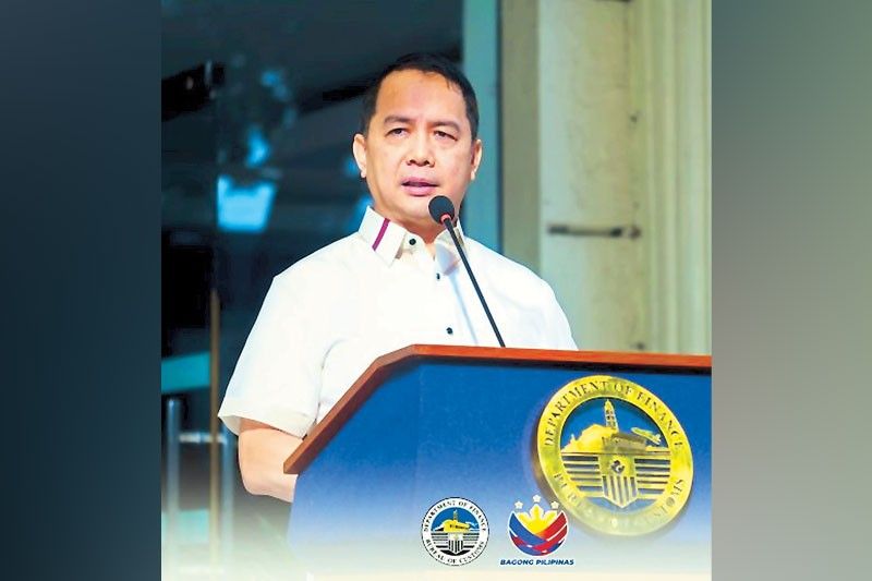 Customs Bureau Pushes for P1 Trillion Revenue Goal