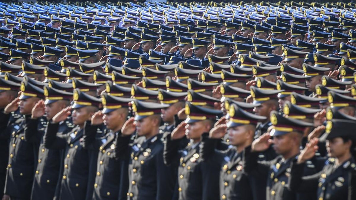 President Prabowo Appoints 1,177 New Military and Police Officers