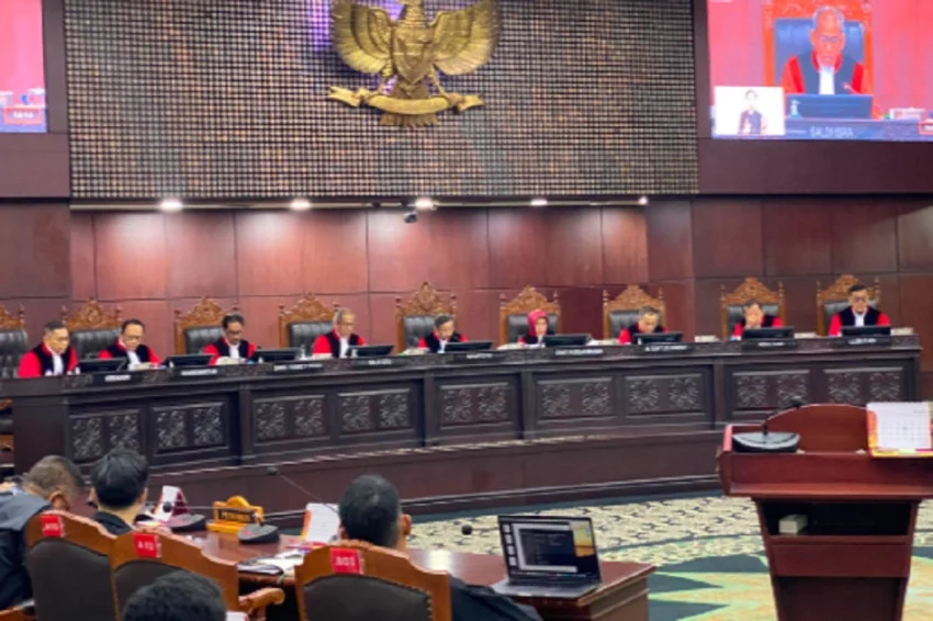 Indonesian Students' Lawsuit Against Adultery, Cohabitation Articles Rejected by Constitutional Court