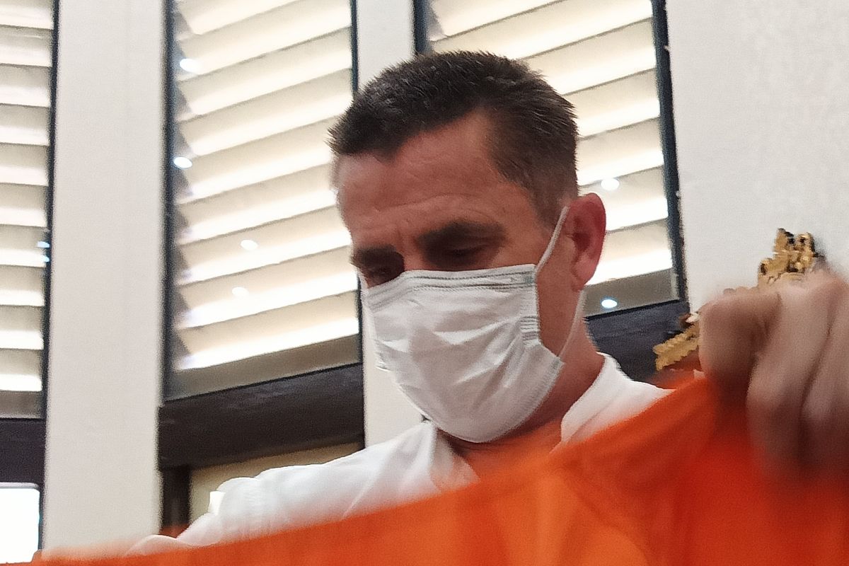 Australian Gets 2 Years in Bali Court for Meth Purchase