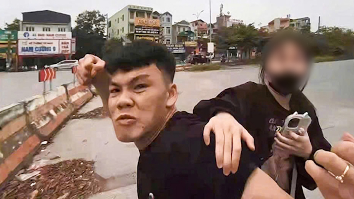 Assault on Traffic Police During Routine Inspection in Vietnam