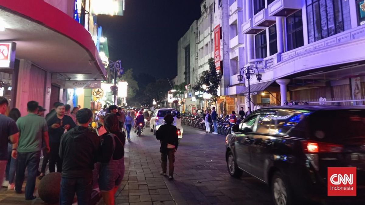 Mysterious Loud Noises in Bandung Confuse Residents