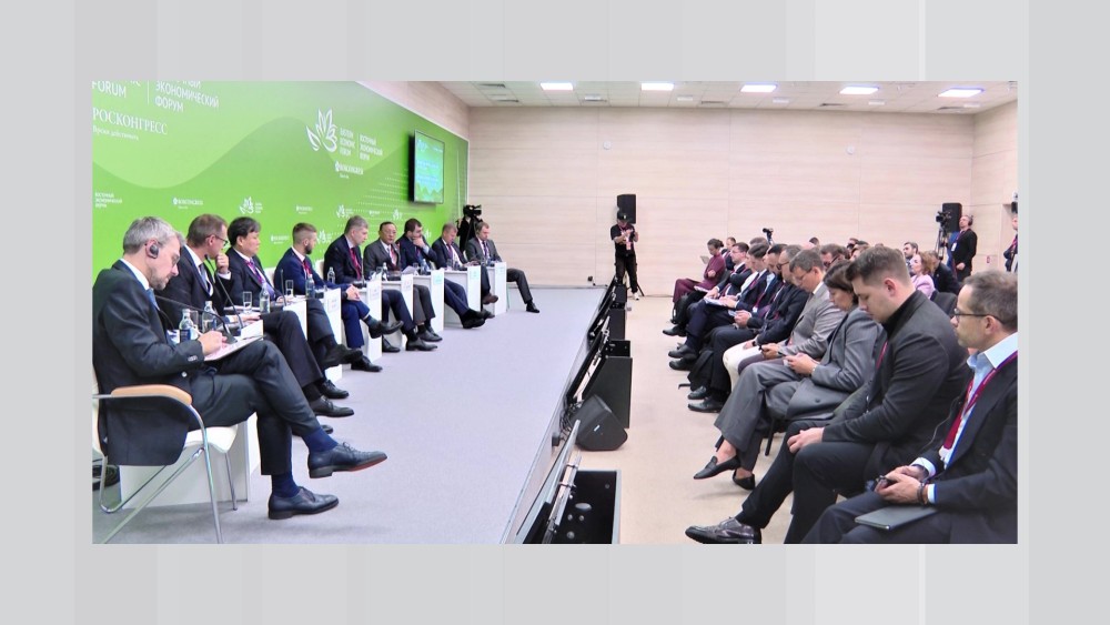 11th EEF and Related Meetings: Discussion on the business environment of the future