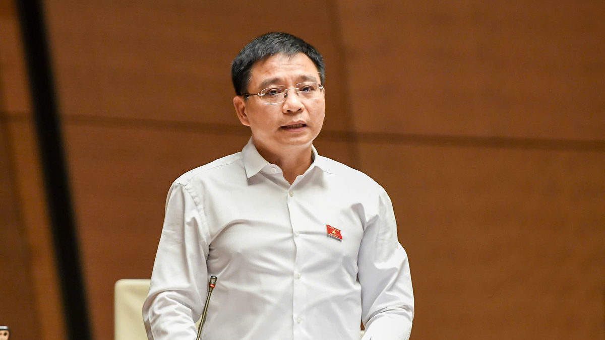 副首相:電力小売価格を2%引き下げる グエン・バン・タン副首相によると、政府はEVNに対し、2027年3月31日までに電力小売価格を2%引き下げるため、最大限のコストを削減するよう指示している