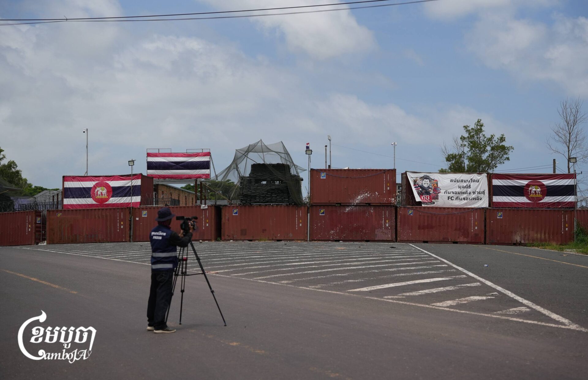 カンボジア、タイ国境問題で「不正設置」を非難 緊張続く