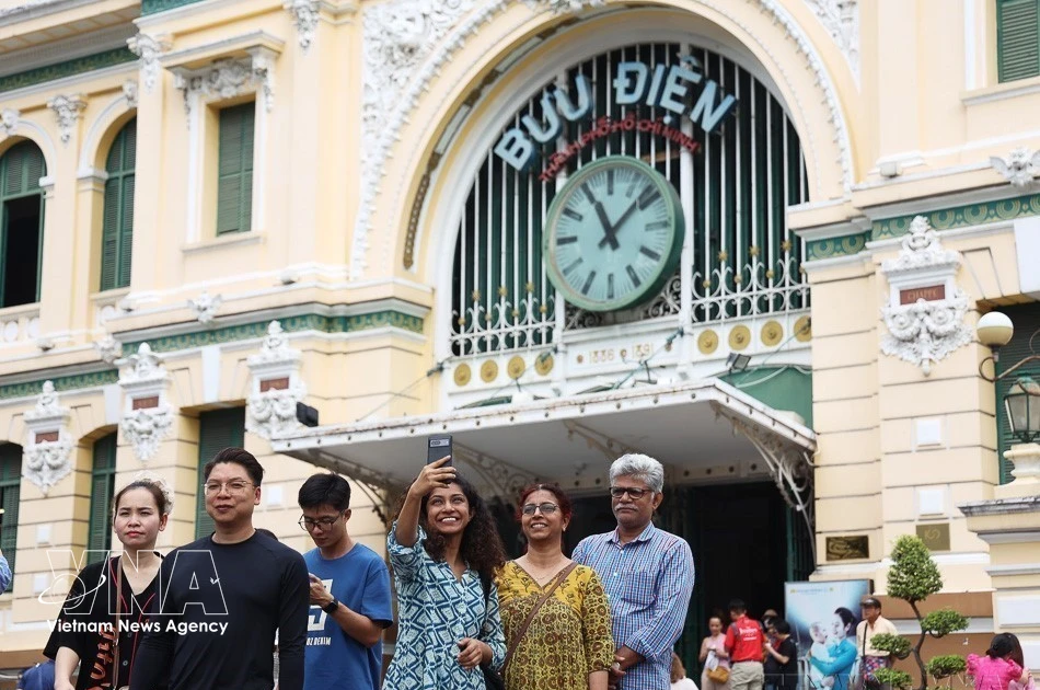 Vietnam's Tourism Sector Shines with Asian Awards, Navigating Growth and Challenges