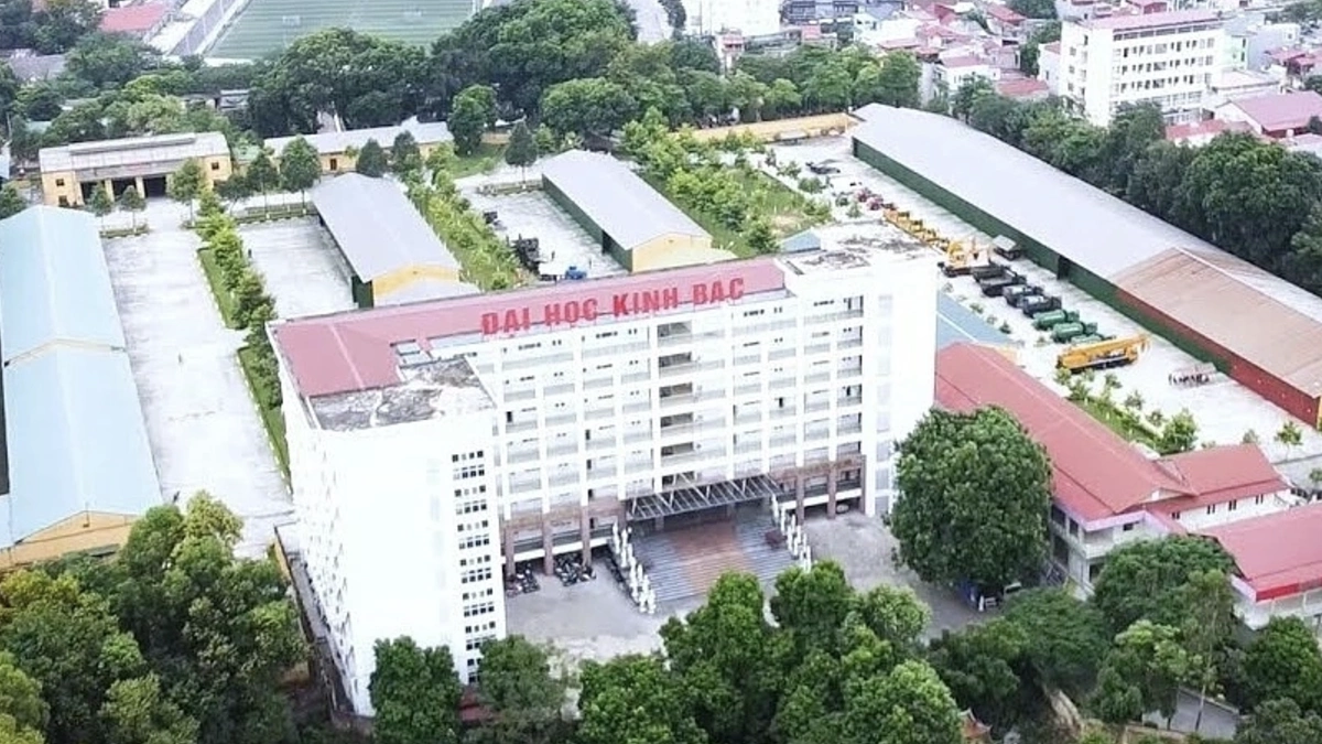 Vietnam Government Intervenes in Private University Operations Amidst Widespread Learning Disruptions